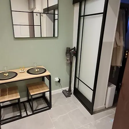 Apartment In With Jaccuzzi Paris